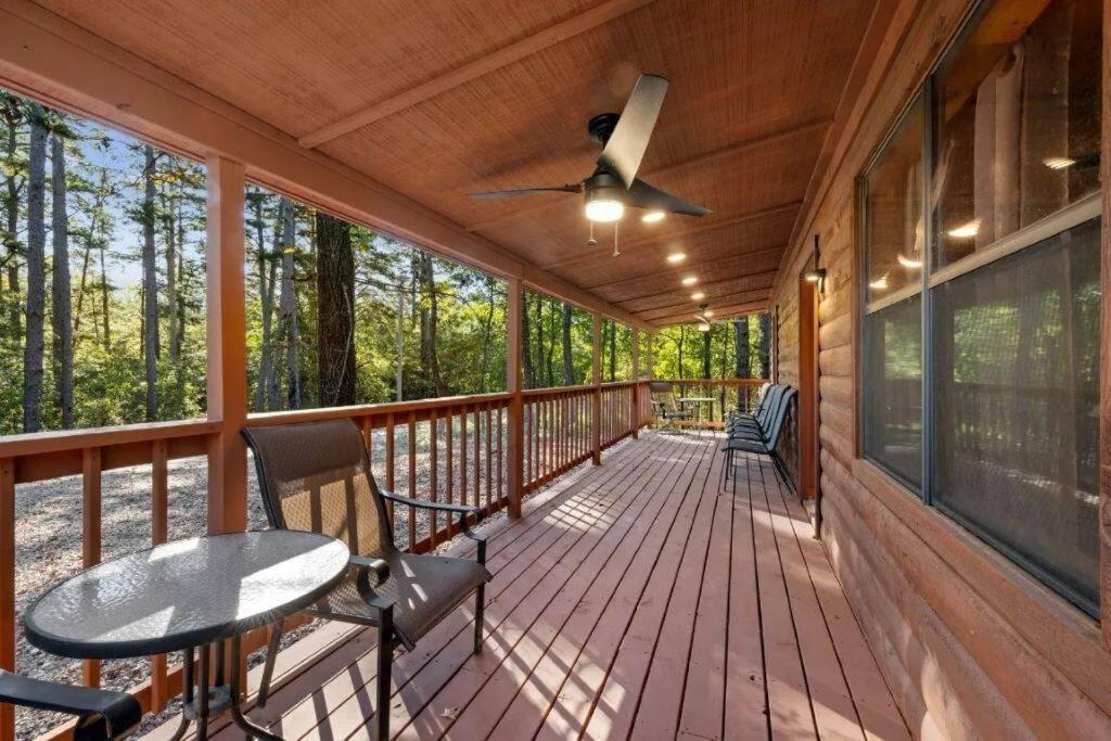 Misty Moonlight, Sleeps 4, Mountain Cabin Apartment Broken Bow Luaran gambar